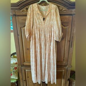 NWT Daughter’s of India Kyra Maxi in Apricot, size medium